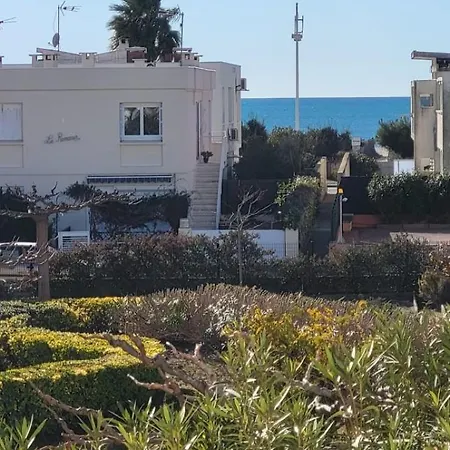 Marie Galante La Au Bout Du Chemin ! *